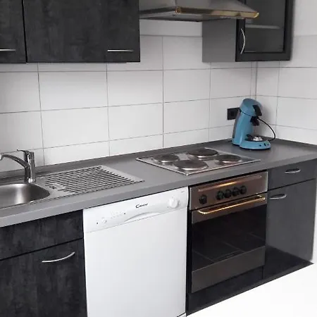 Moderne Ferienwohnung Am Wesertor Apartment *